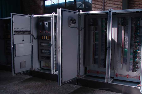 Azer Oil Field Wellhead Control Panel